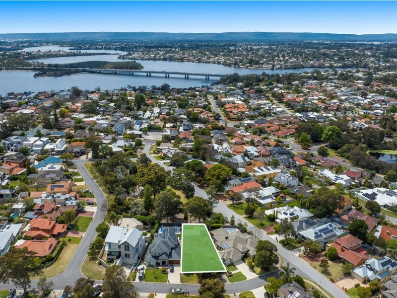 17 Blackman Road, Mount Pleasant WA 6153