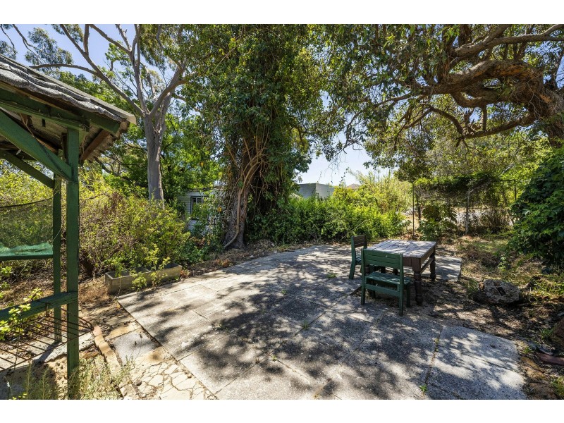 74 Traylen Road, Kalamunda WA 6076