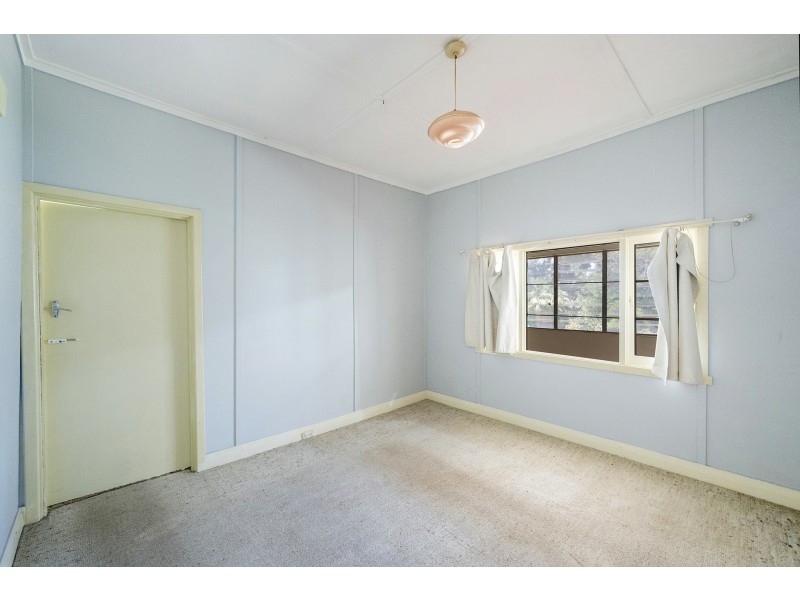 74 Traylen Road, Kalamunda WA 6076