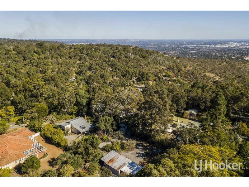 74 Traylen Road, Kalamunda WA 6076