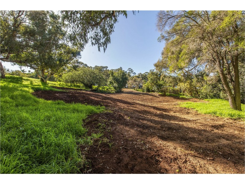 55 Zamia Road, Gooseberry Hill WA 6076