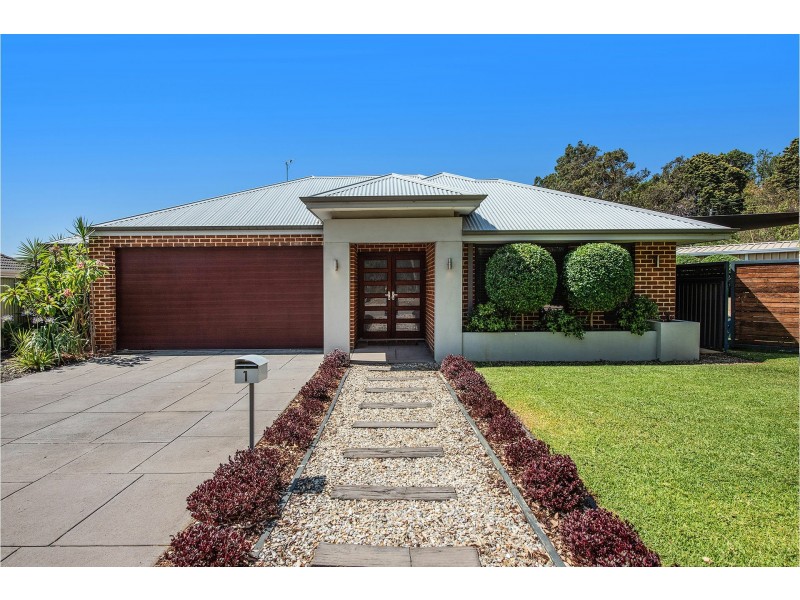 1 Harold Road, Maida Vale WA 6057