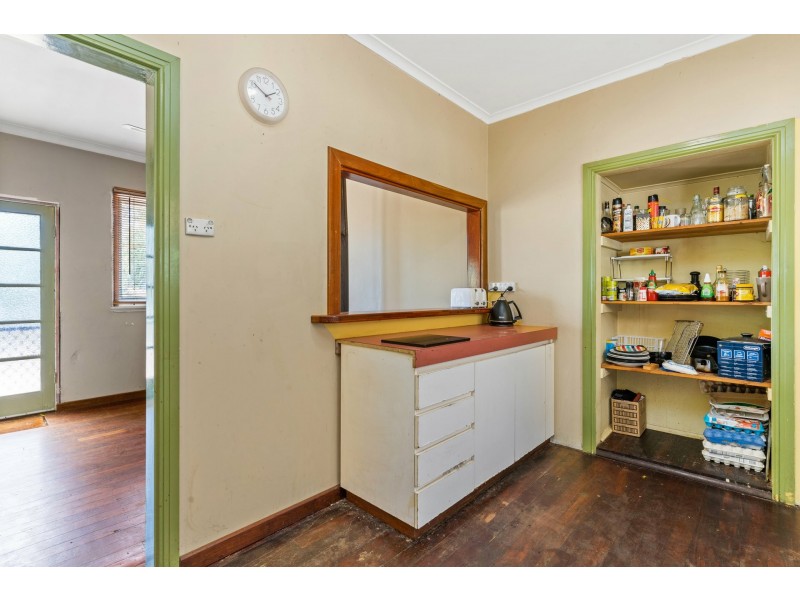 15 Hovea Crescent, Walliston WA 6076