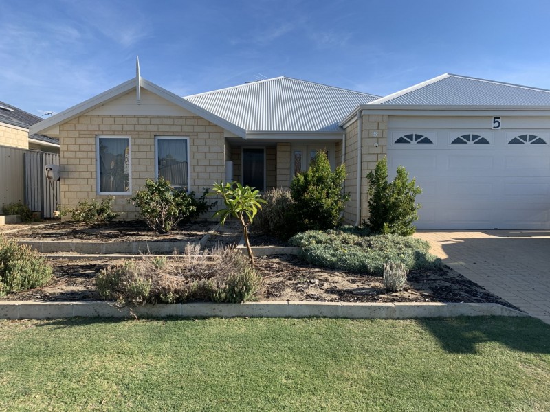5 Hornet Fairway, High Wycombe WA 6057