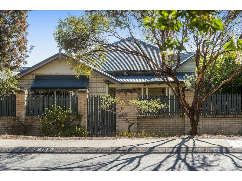 Unit 2/15 Railway Road, Kalamunda WA 6076