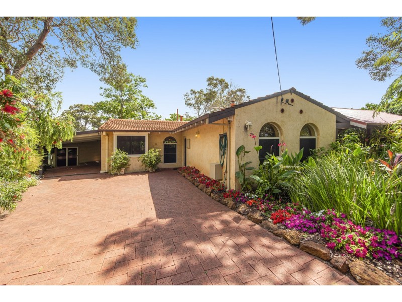 12 Crayden Road, Kalamunda WA 6076