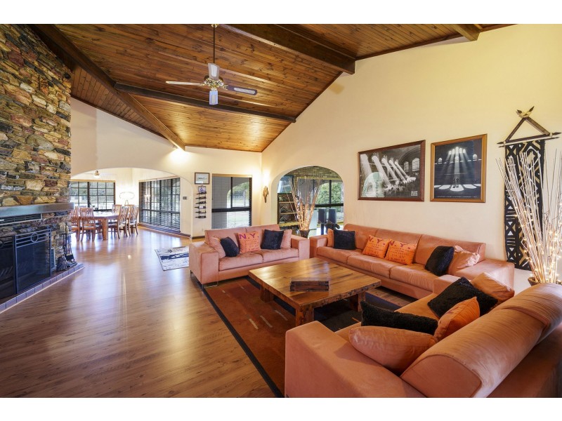 30 Oxford Court, Maida Vale WA 6057