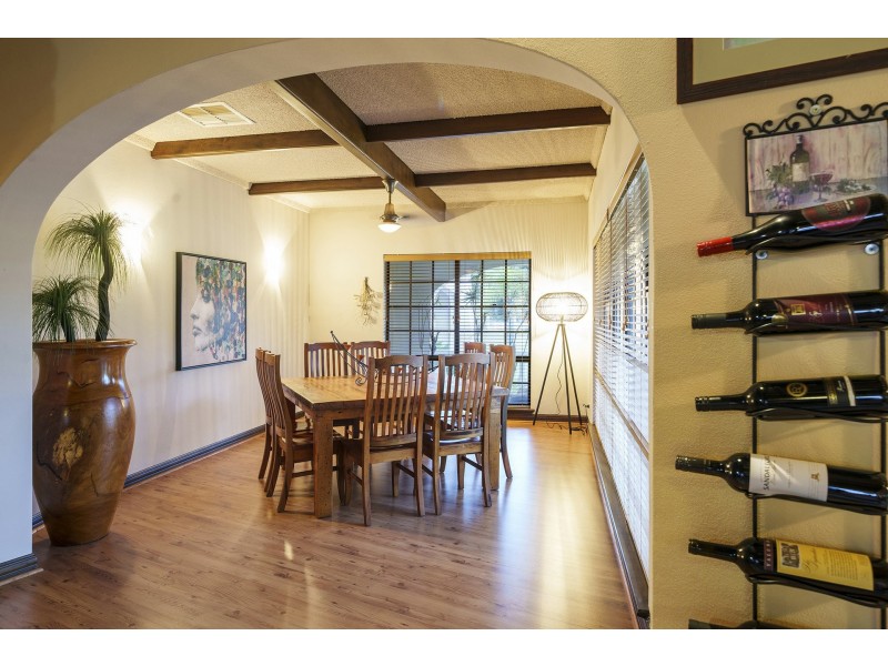 30 Oxford Court, Maida Vale WA 6057