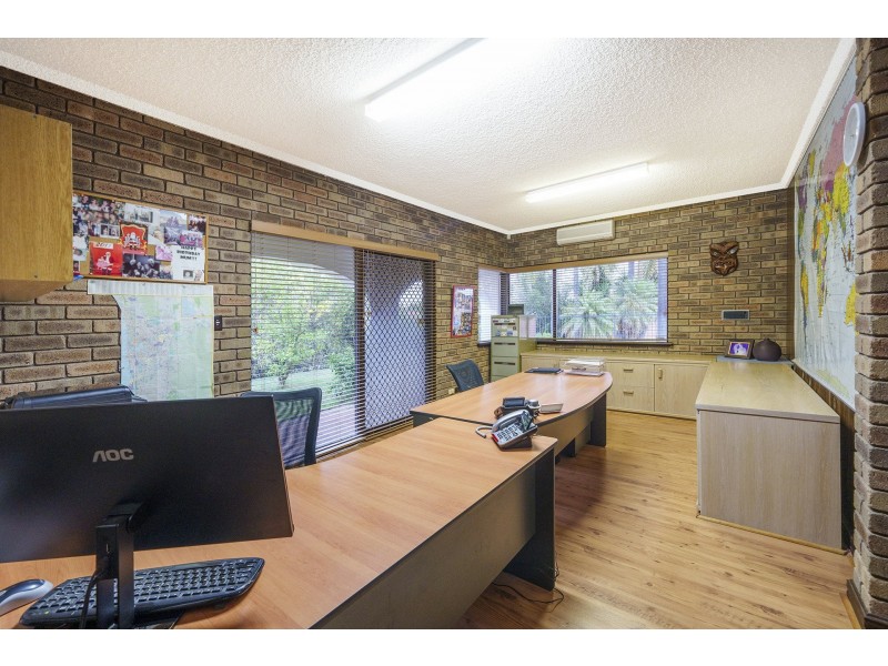 30 Oxford Court, Maida Vale WA 6057