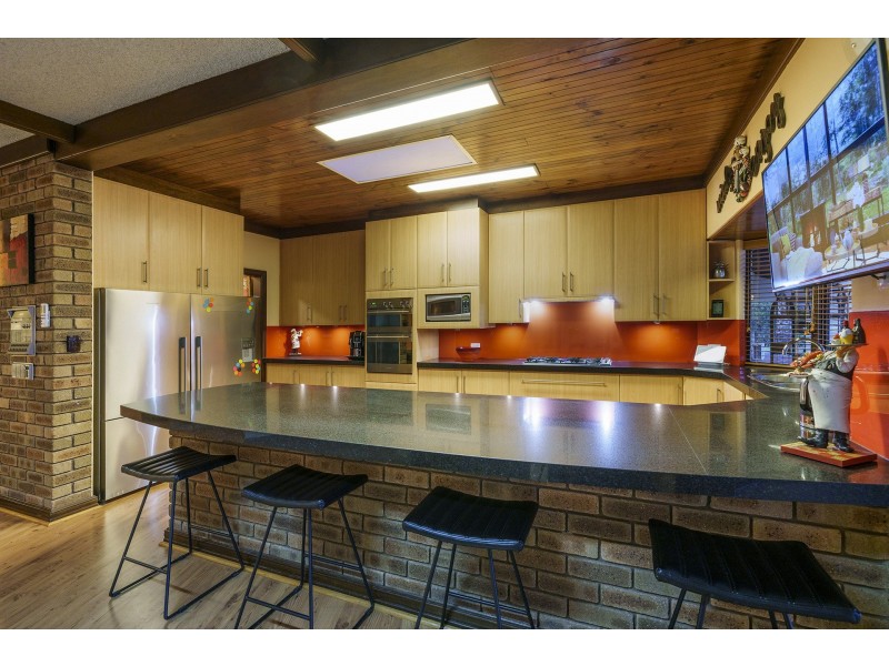 30 Oxford Court, Maida Vale WA 6057