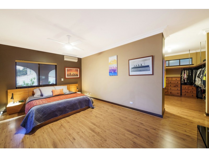 30 Oxford Court, Maida Vale WA 6057