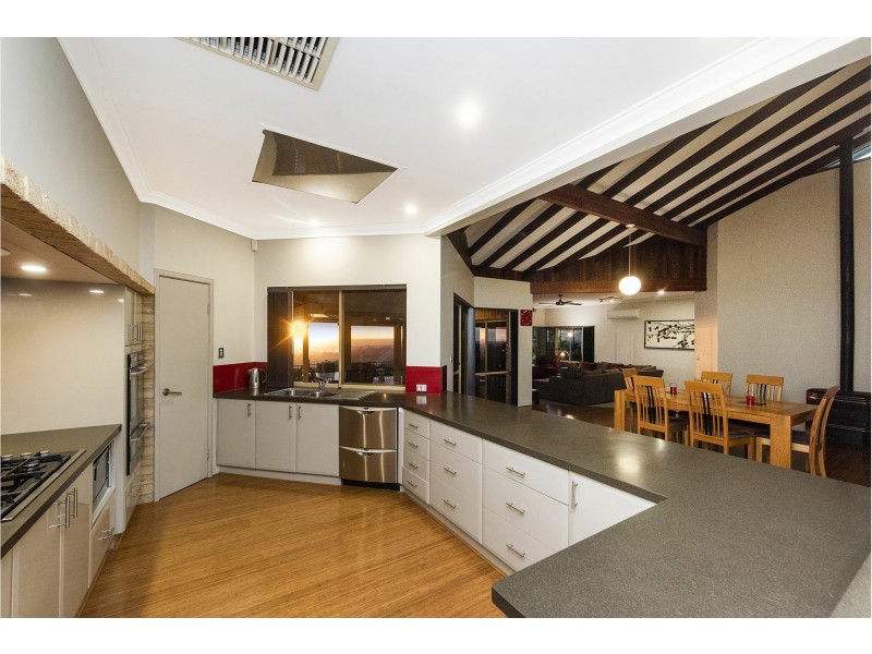 48 Prospect Crescent, Kalamunda WA 6076