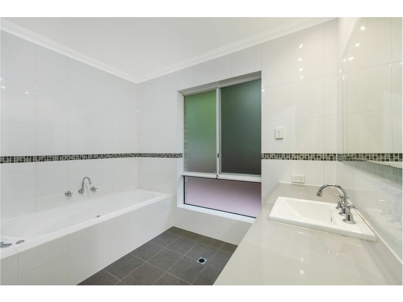 48 Prospect Crescent, Kalamunda WA 6076