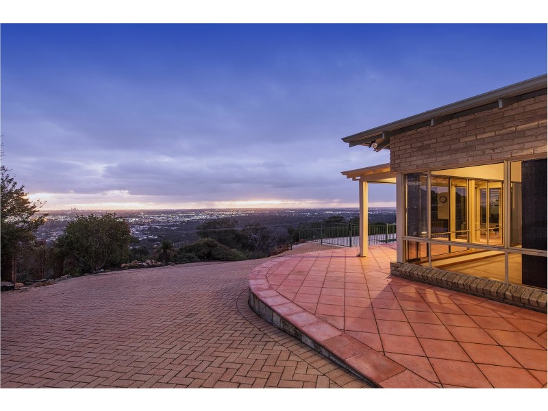 48 Prospect Crescent, Kalamunda WA 6076