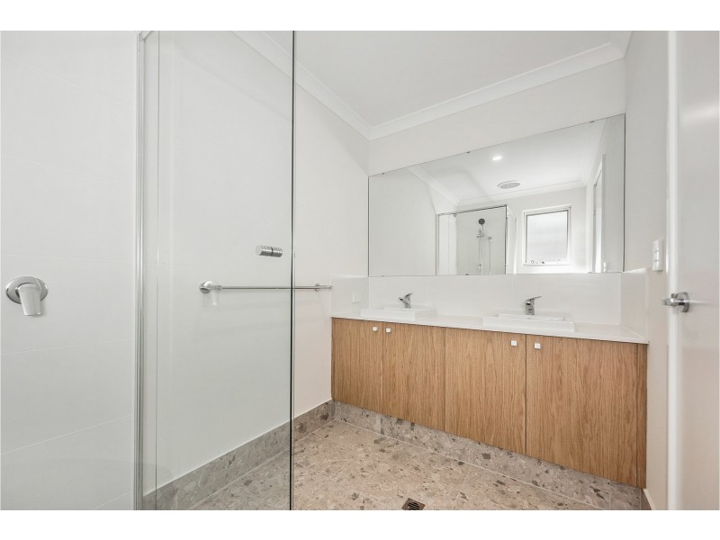 17 Eighth Avenue, Bassendean WA 6054