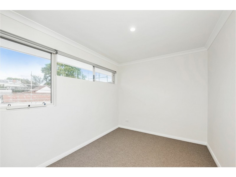 17 Eighth Avenue, Bassendean WA 6054