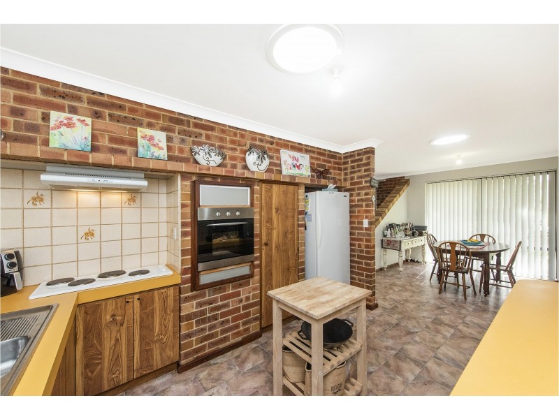 32 The Lane, Gooseberry Hill WA 6076