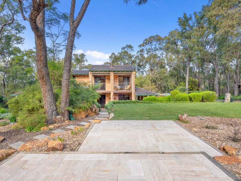 101 Kawina Road, Bickley WA 6076