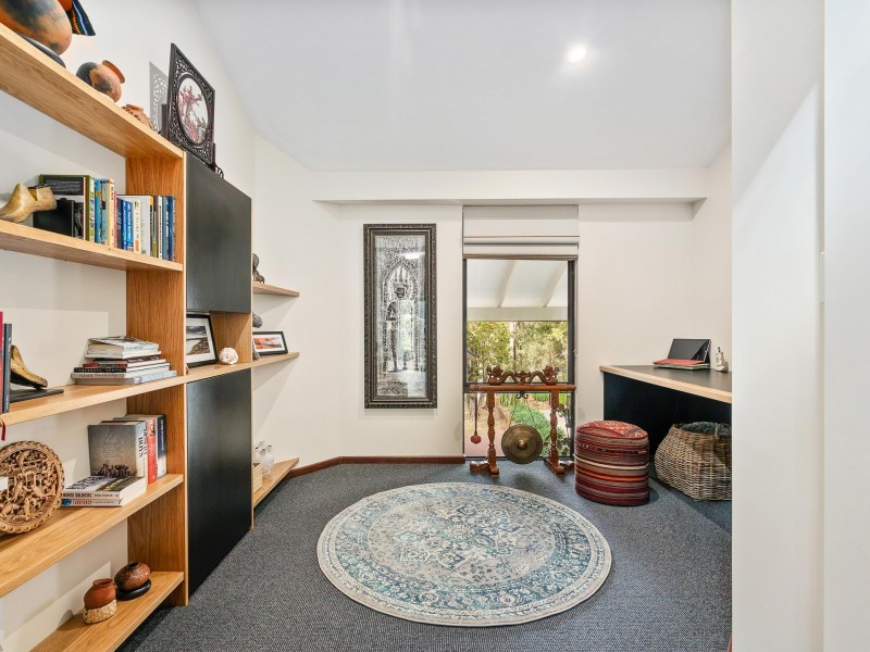 101 Kawina Road, Bickley WA 6076