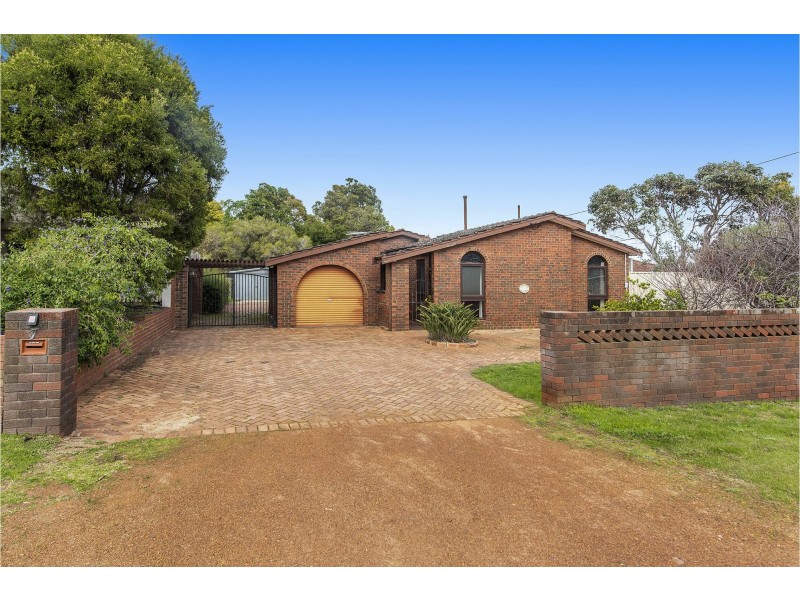 7 Glyde Road, Lesmurdie WA 6076