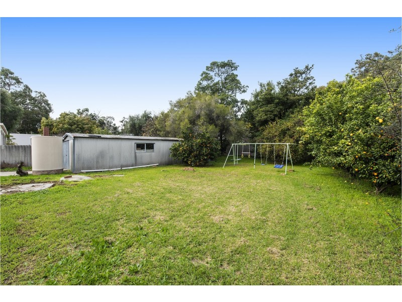 7 Glyde Road, Lesmurdie WA 6076