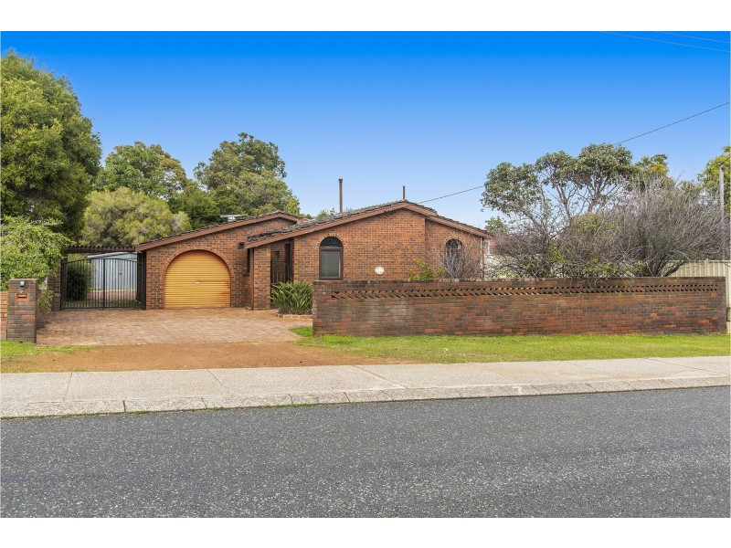7 Glyde Road, Lesmurdie WA 6076
