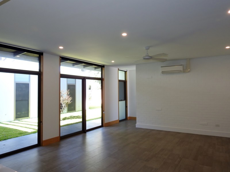 14 White Road, Kalamunda WA 6076