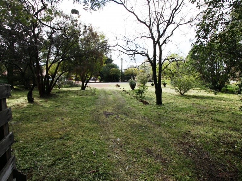 35 Anne Avenue, Walliston WA 6076