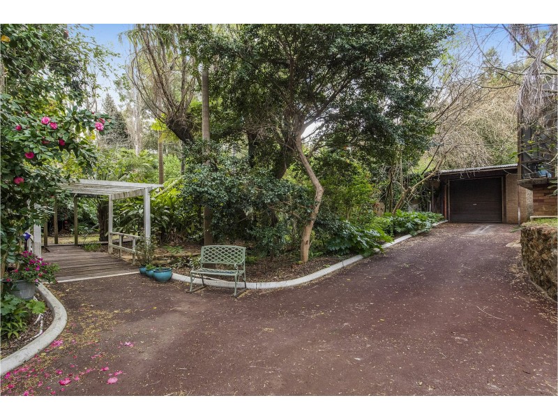 100 Orange Valley Road, Kalamunda WA 6076