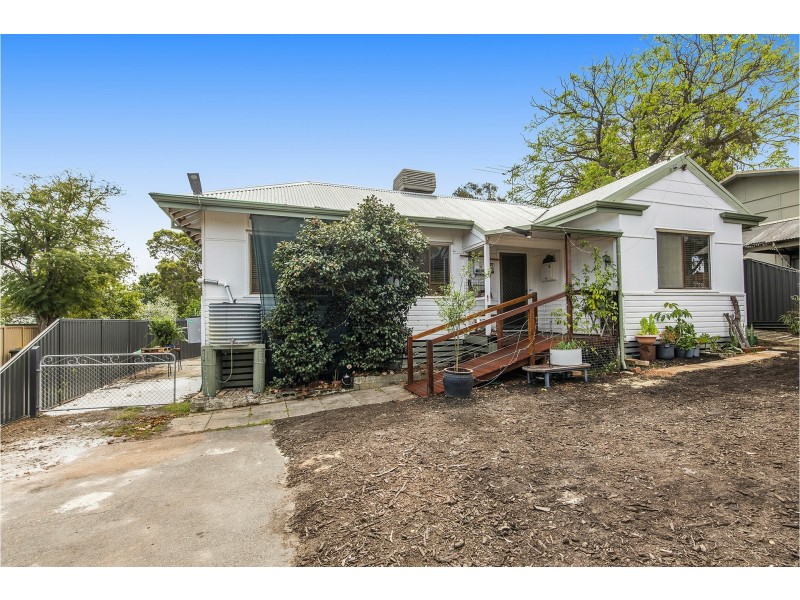 1 Frederic Street, Koongamia WA 6056