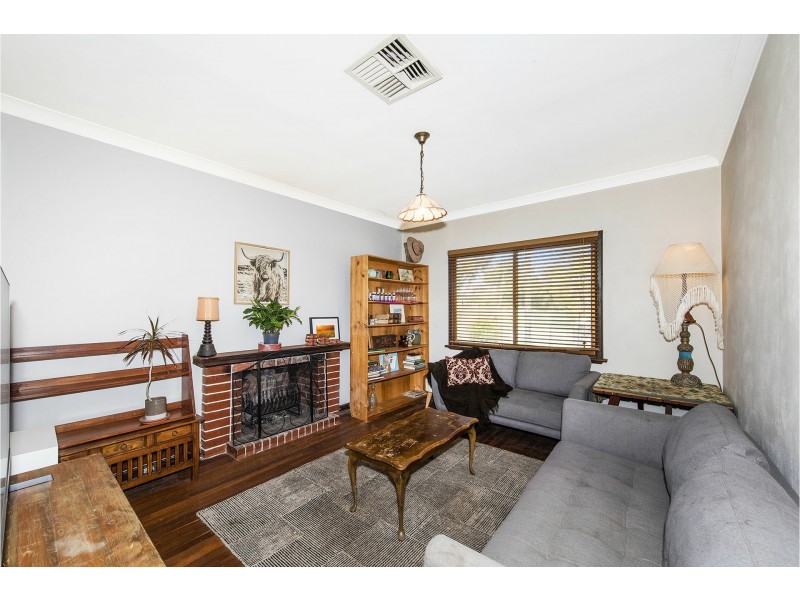 1 Frederic Street, Koongamia WA 6056