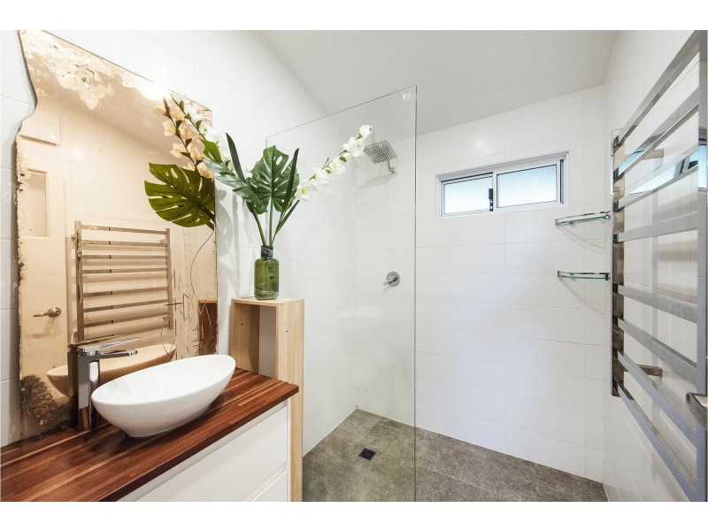 1 Frederic Street, Koongamia WA 6056