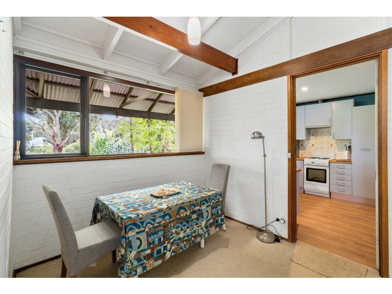 14 Karralika Avenue, Kalamunda WA 6076