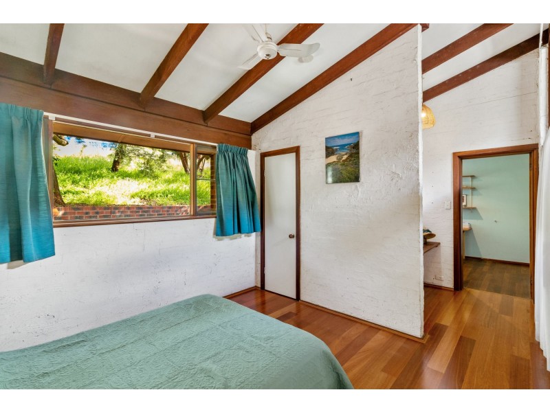 14 Karralika Avenue, Kalamunda WA 6076