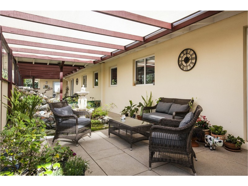 19 Standing Road, Lesmurdie WA 6076