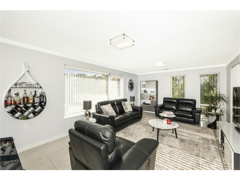 19 Standing Road, Lesmurdie WA 6076