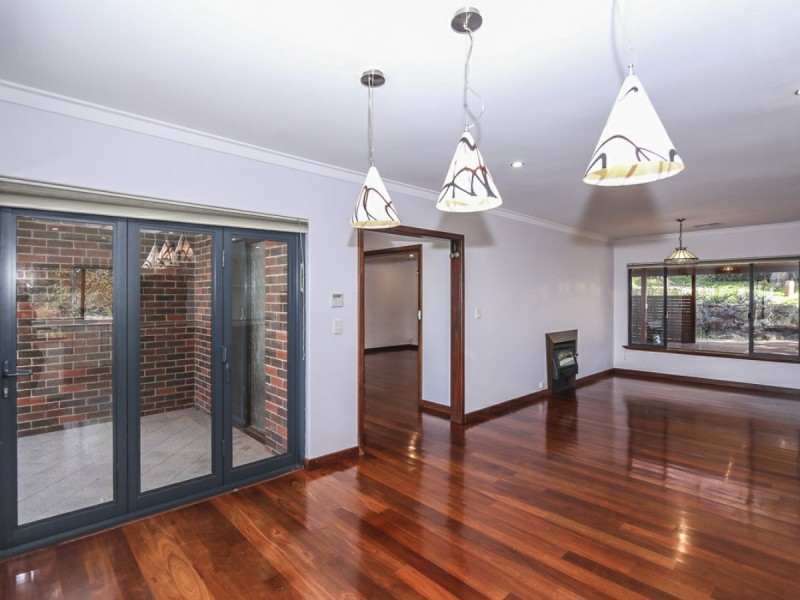 38 Valley Road, Kalamunda WA 6076