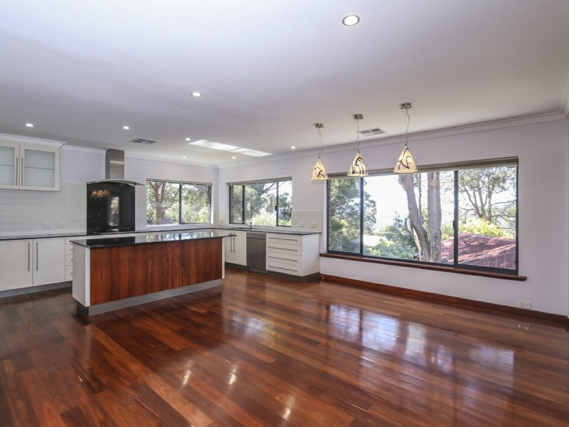 38 Valley Road, Kalamunda WA 6076