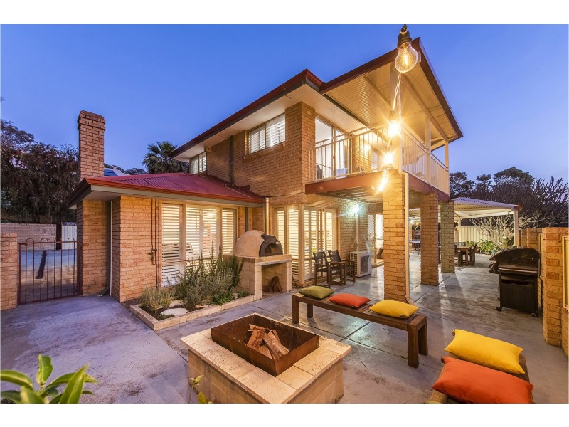 25 Grenville Road, Gooseberry Hill WA 6076