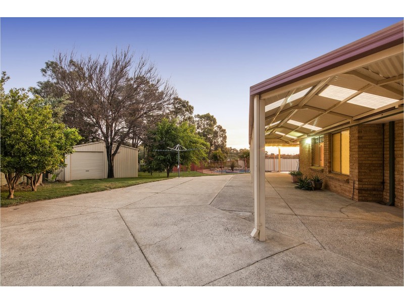 25 Grenville Road, Gooseberry Hill WA 6076