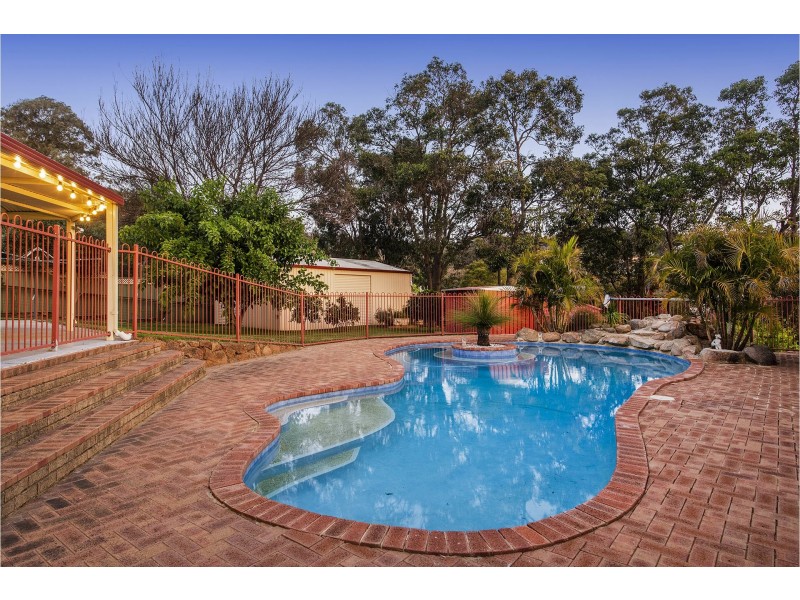 25 Grenville Road, Gooseberry Hill WA 6076