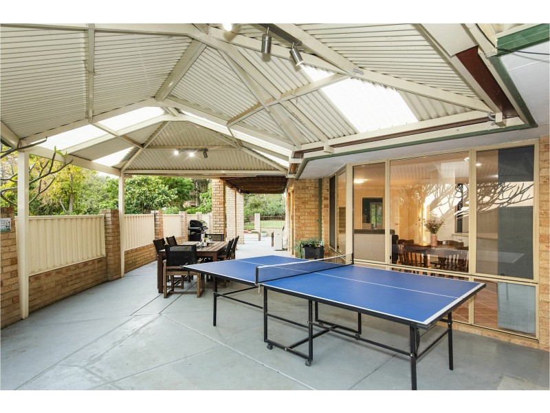 25 Grenville Road, Gooseberry Hill WA 6076