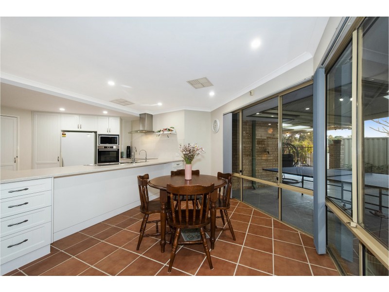 25 Grenville Road, Gooseberry Hill WA 6076