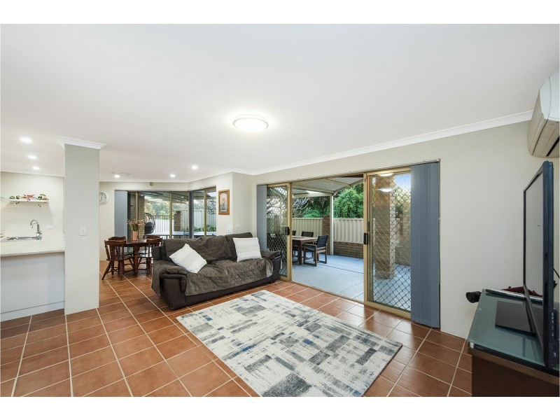 25 Grenville Road, Gooseberry Hill WA 6076