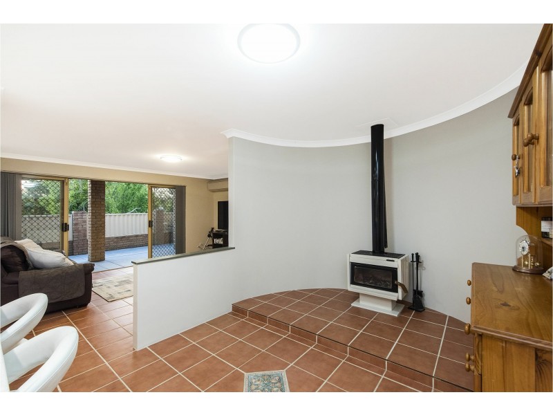 25 Grenville Road, Gooseberry Hill WA 6076