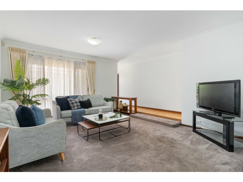 18 Seymour Road, Kalamunda WA 6076