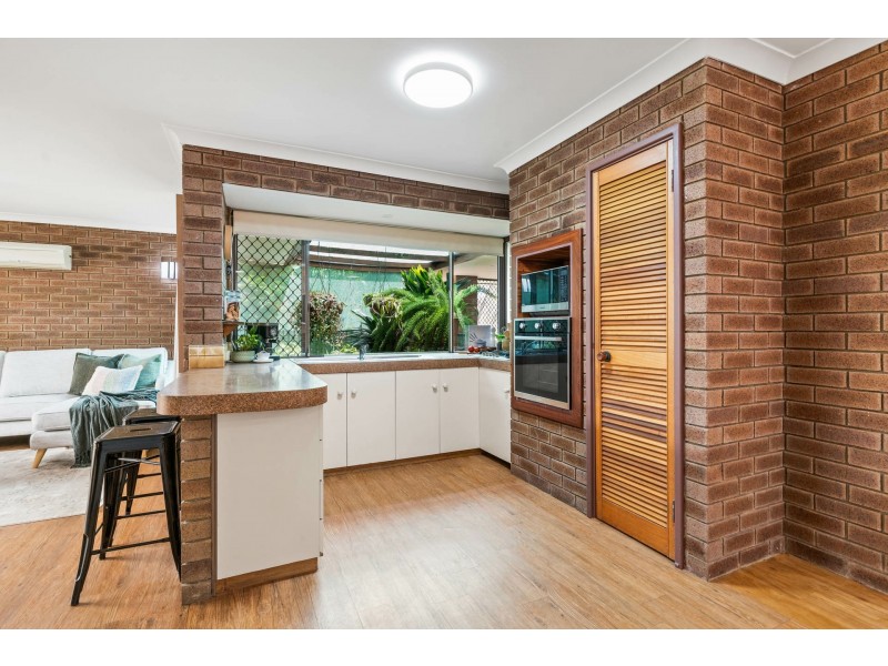 18 Seymour Road, Kalamunda WA 6076