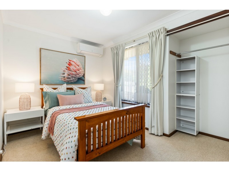 18 Seymour Road, Kalamunda WA 6076