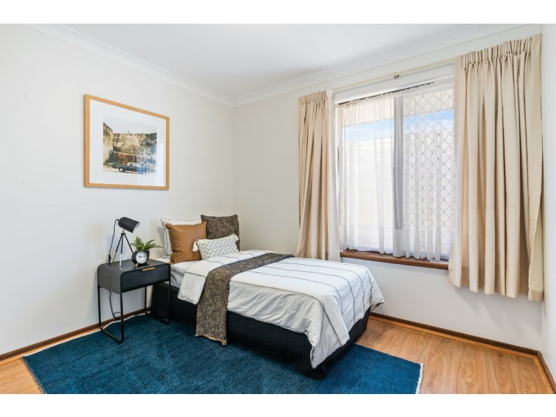 18 Seymour Road, Kalamunda WA 6076