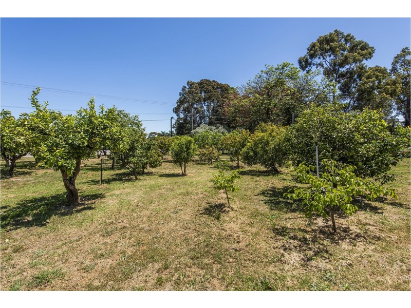 261 Canning Road, Walliston WA 6076